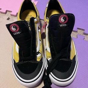 Vans T&C shoes sz 11